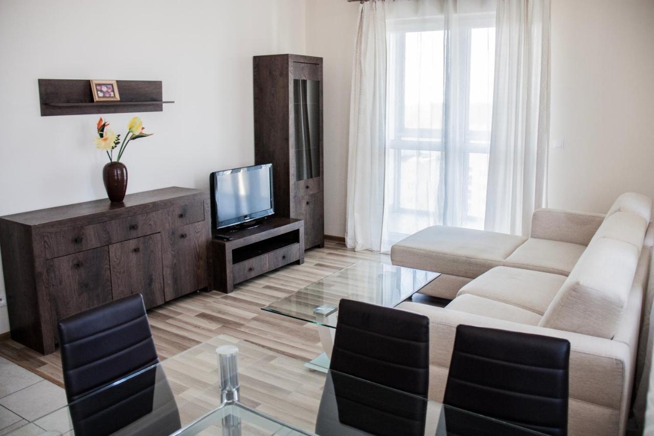 Senator Warsaw Apartments Eksteriør bilde